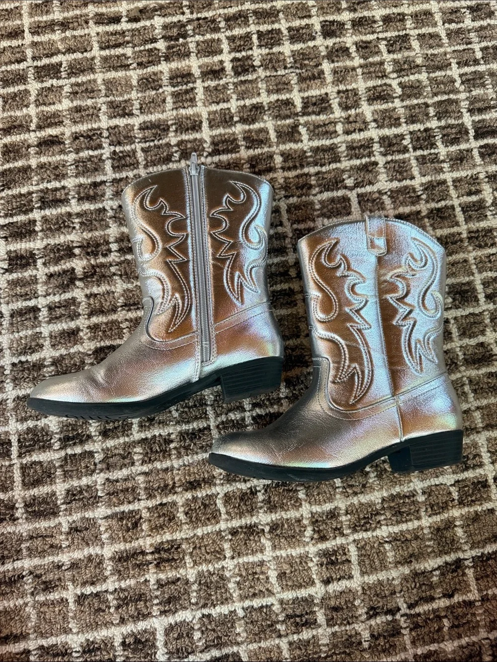 Sonoma Goods For Life Girls Silver Western Boots Size 4